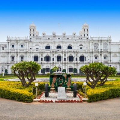 सिंधिया के गढ़ में चुनाव हारे प्रत्याशियों पर दांव