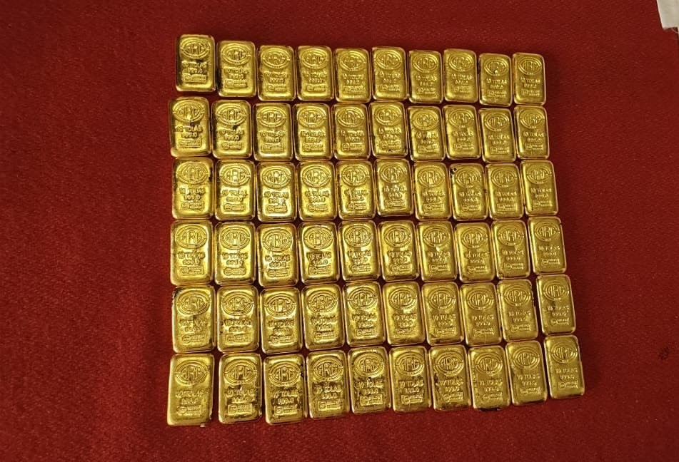 बच्चे ने क्लासमेट को गिफ्ट किया 20 तोला सोना!