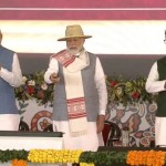 पी एम् मोदी ने "विकसित भारत -संकल्प यात्रा" को हरी झंडी दिखाई