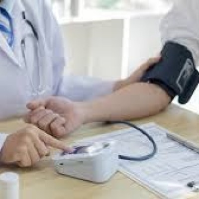 जिंदगी में करें ये 5 बदलाव ,कम होने लगेगा हाई ब्लड प्रेशर का खतरा