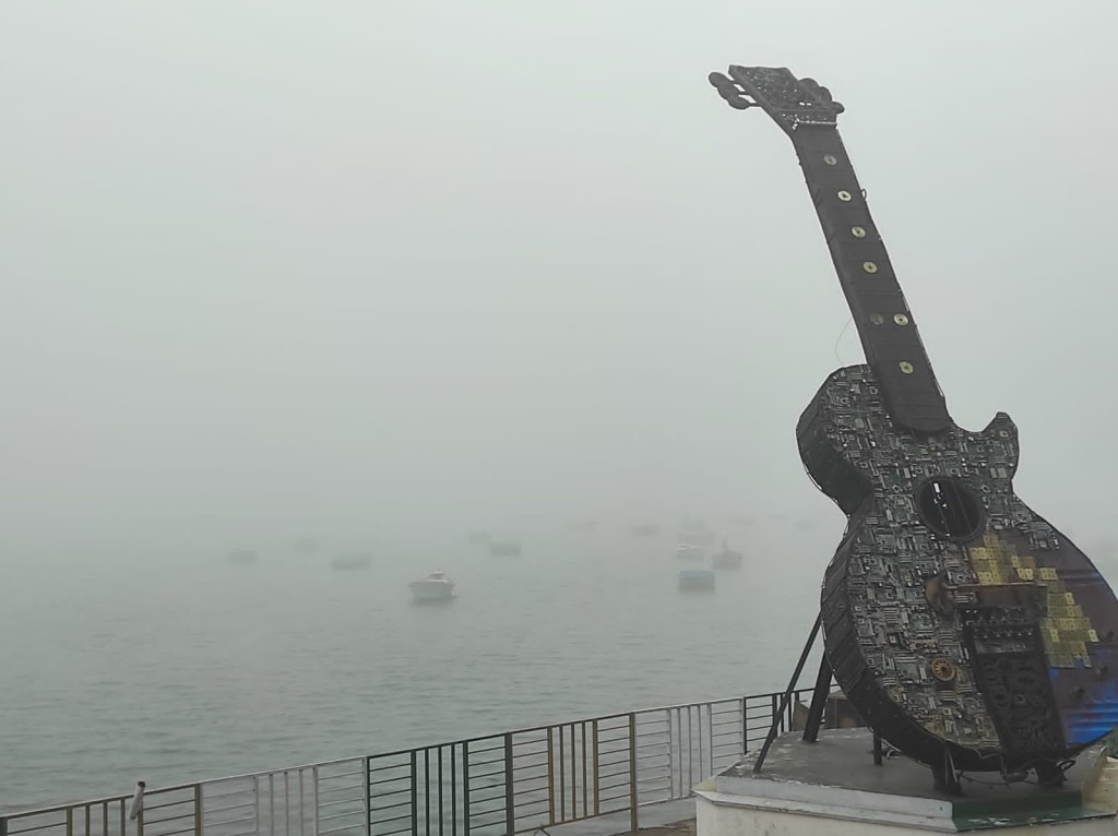 ये मौसम का जादू है मितवा...