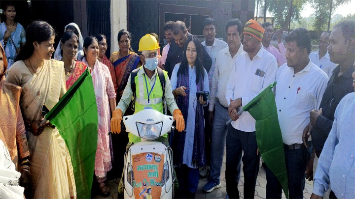 वॉश ऑन व्हील्स से शौचालय क्लीनिंग