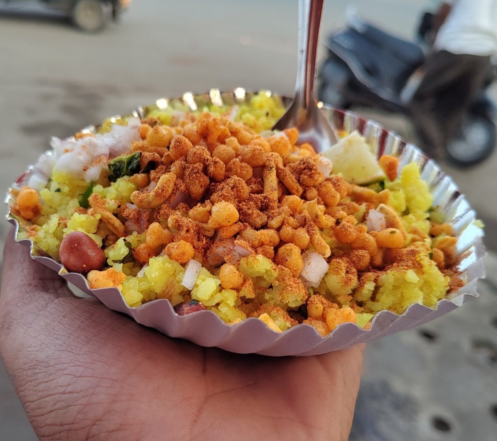 पोहे से लाखों की कमाई